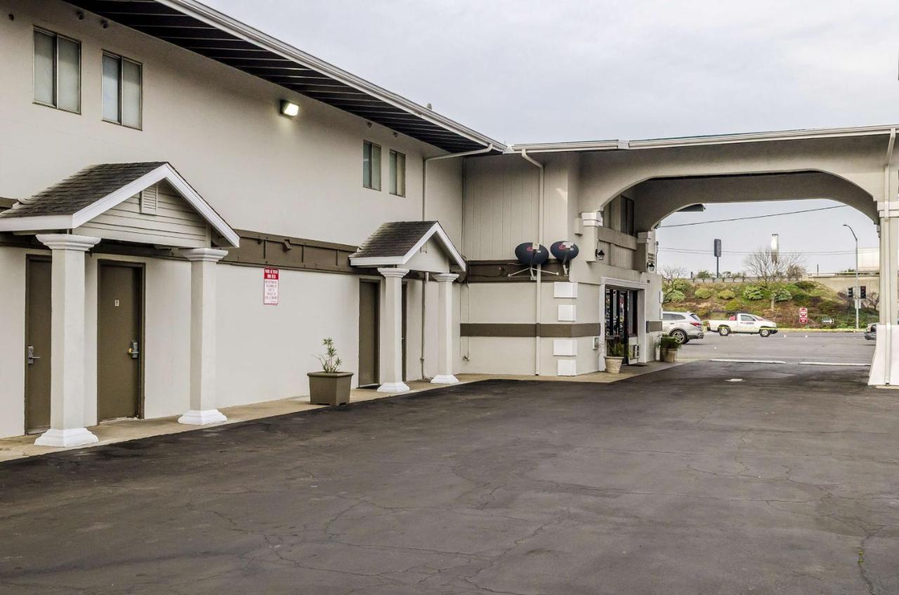 Quality Inn Merced Exterior photo