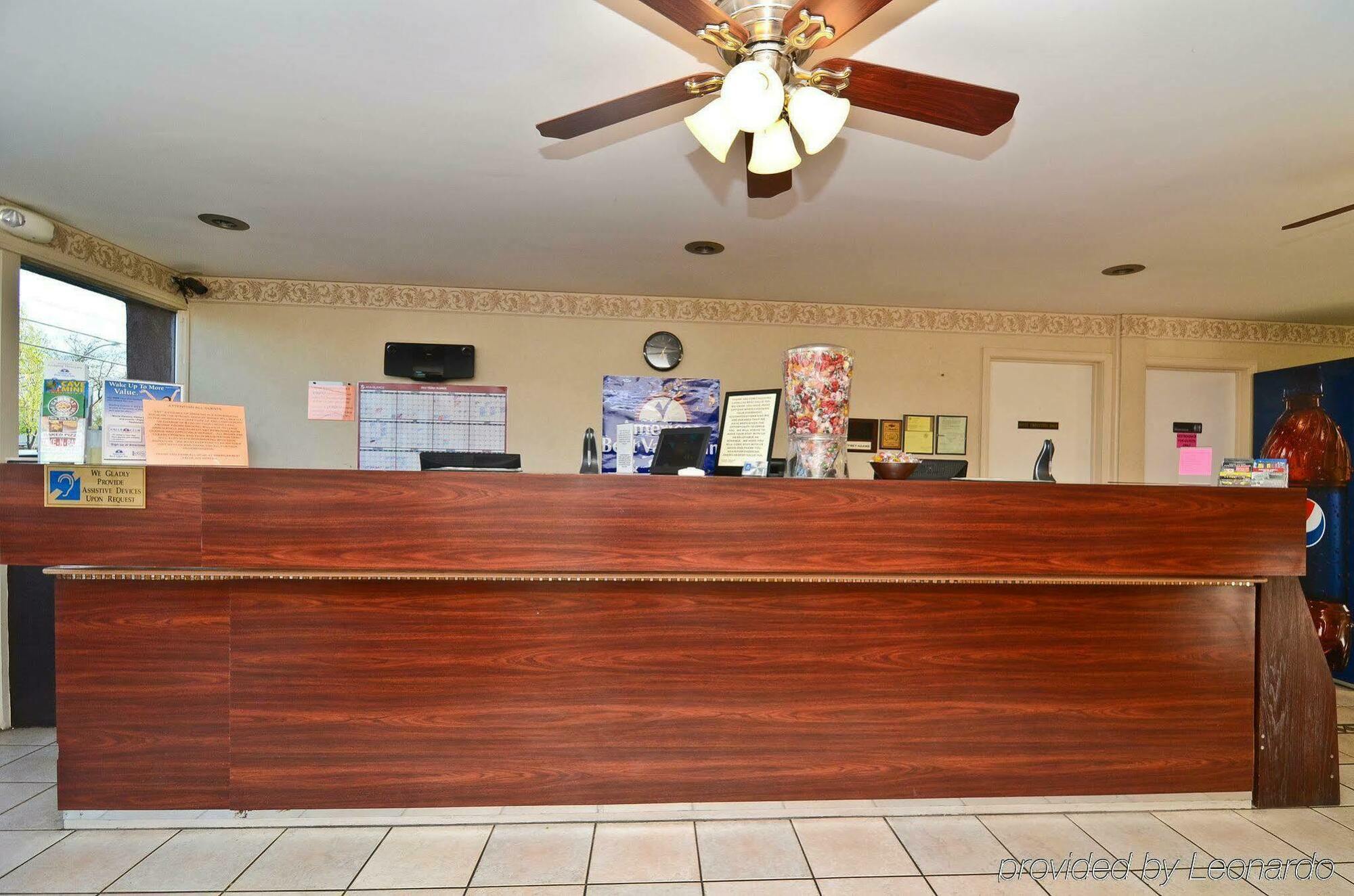 Quality Inn Merced Interior photo